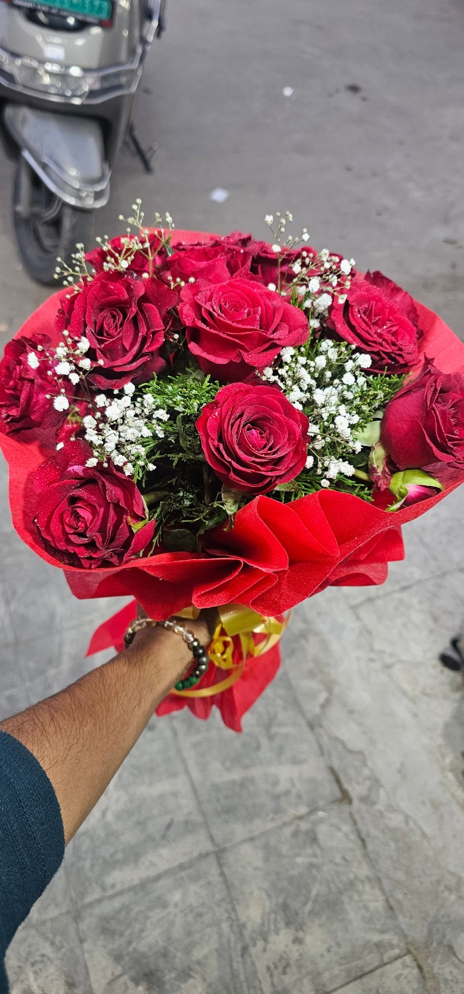 Classic Red Rose Bouquet ๐น | Romantic Gift at Just โน650 - Ajmer Gift Charm