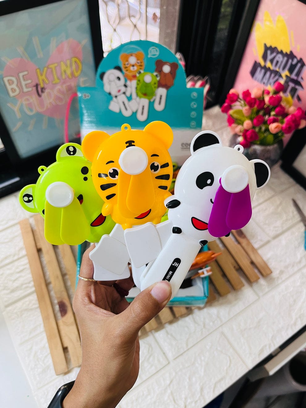 Cute Kitty Hand Fans - Ajmer Gift Charm