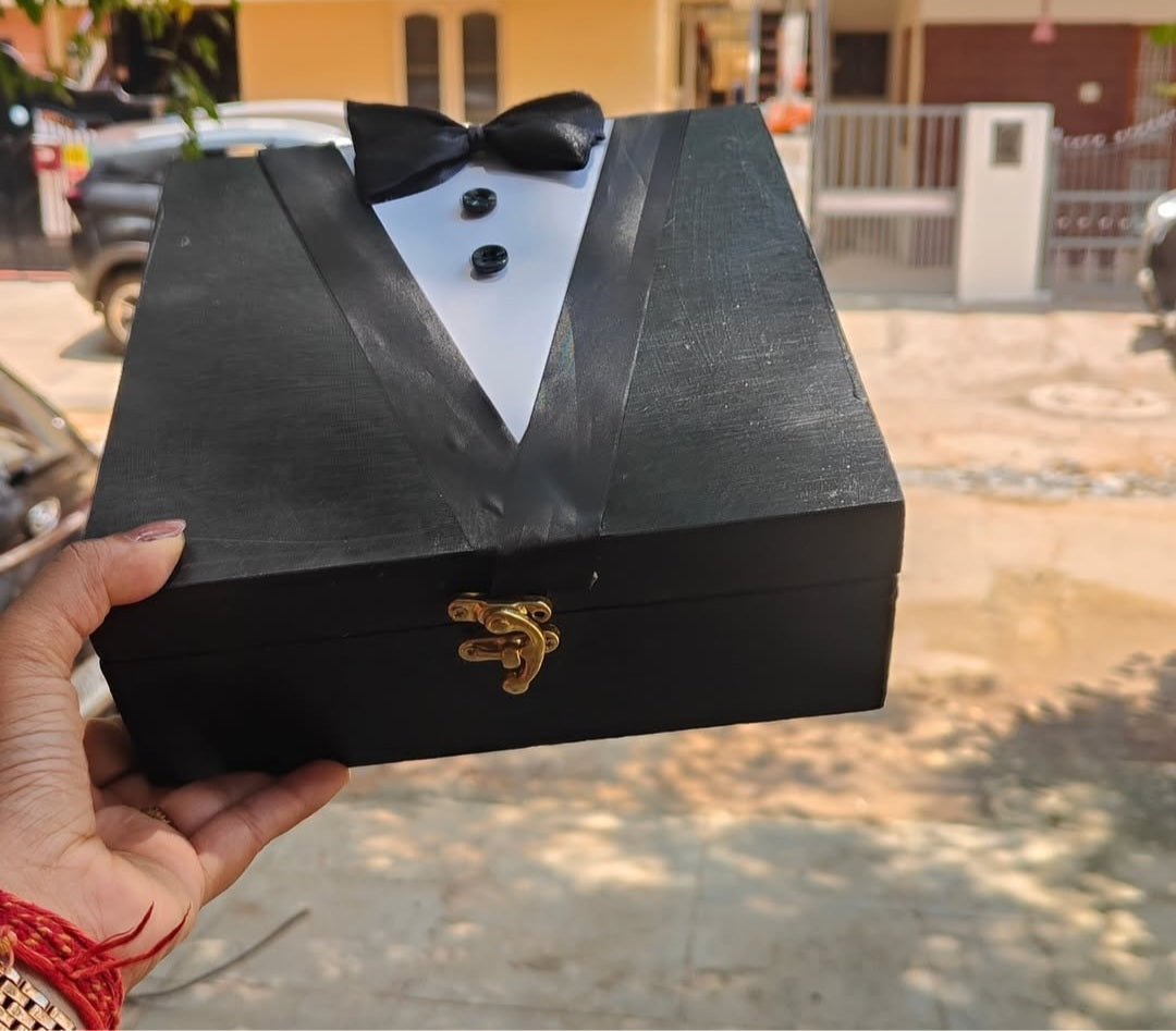 Decorated Groom Mens Gift Hamper box - Ajmer Gift Charm