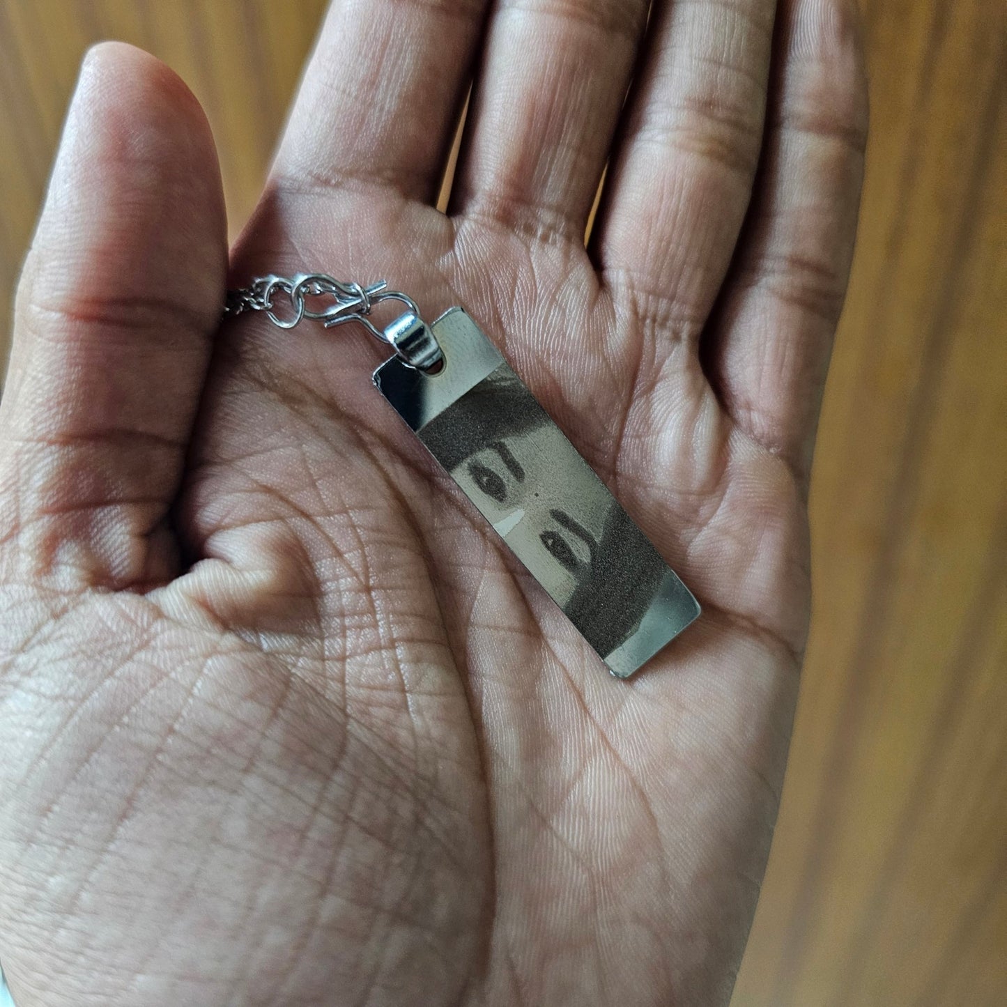 Personalized Photo Engraved Pendant Keychain – Custom Memory Keepsake - Ajmer Gift Charm