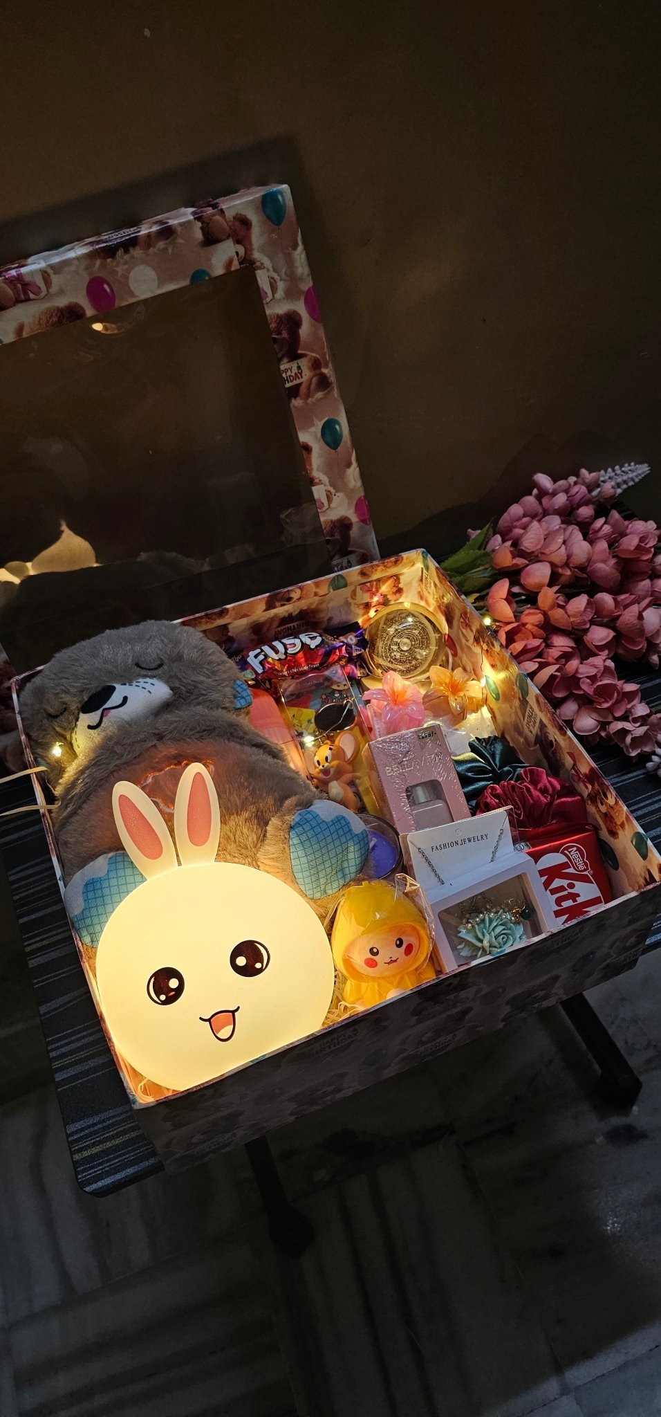 Pyar bhara hamper for her πβ¨ Surprise your special one with this super cute gift box - Ajmer Gift Charm