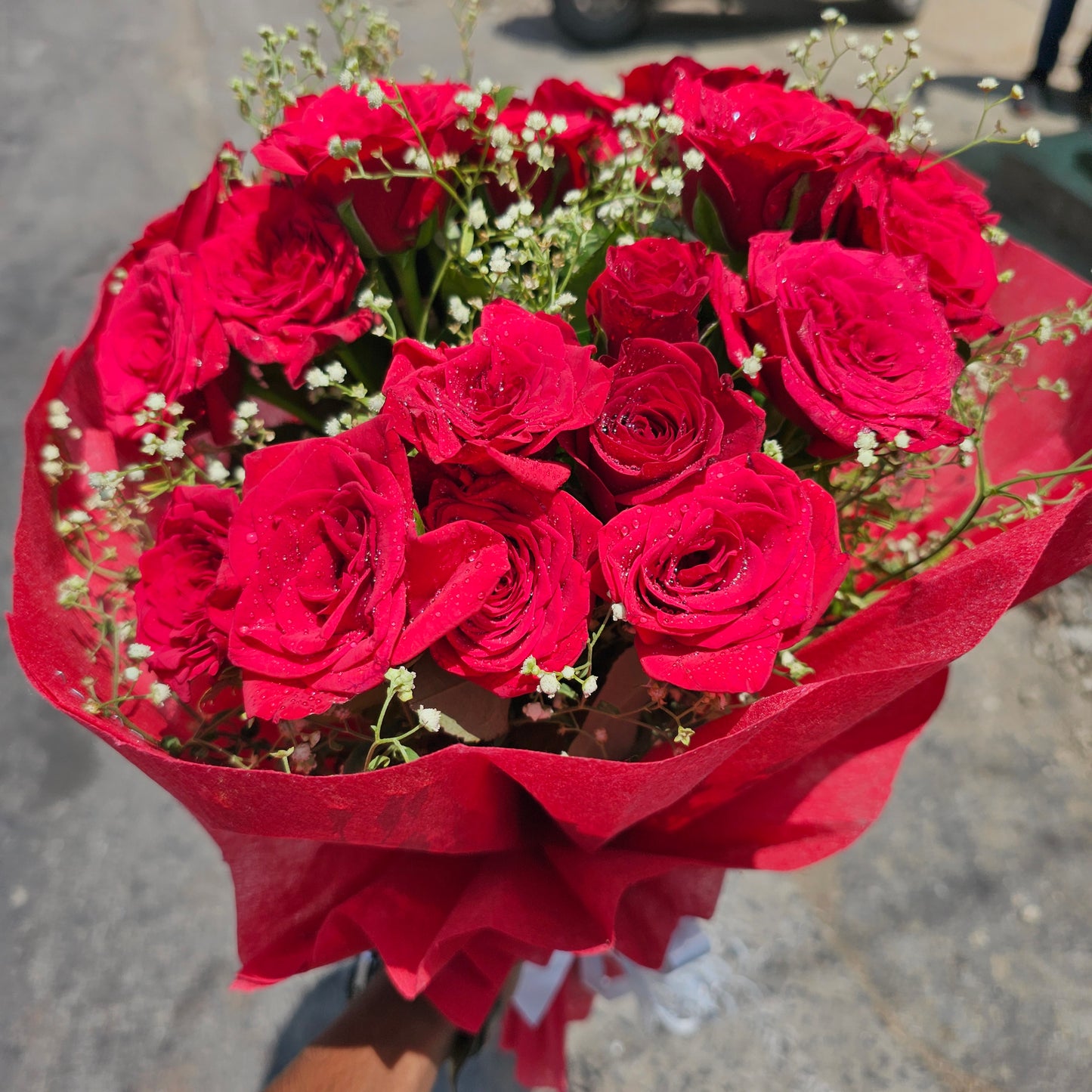 "Red Rose Bouquet β The Language of Love"