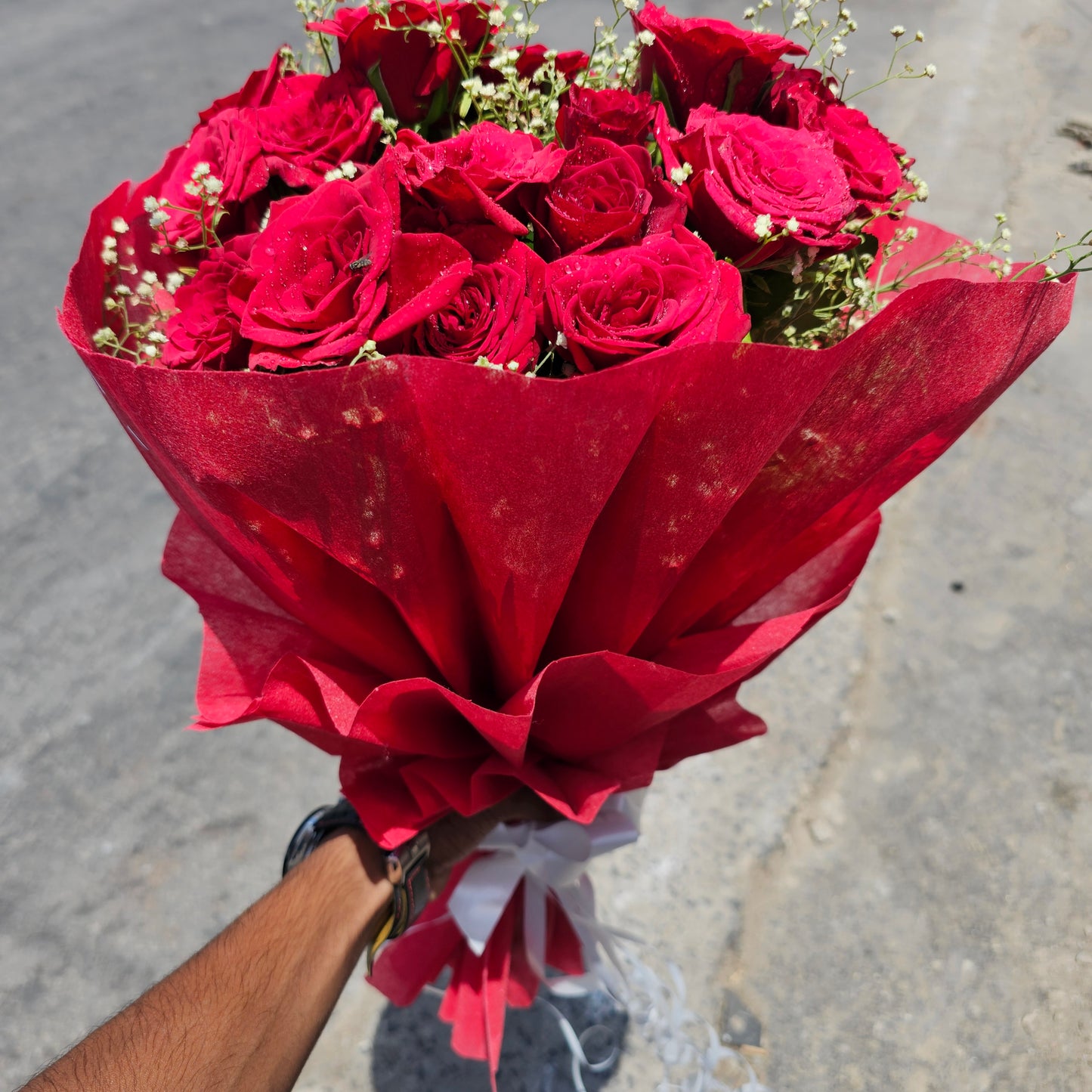 "Red Rose Bouquet β The Language of Love"