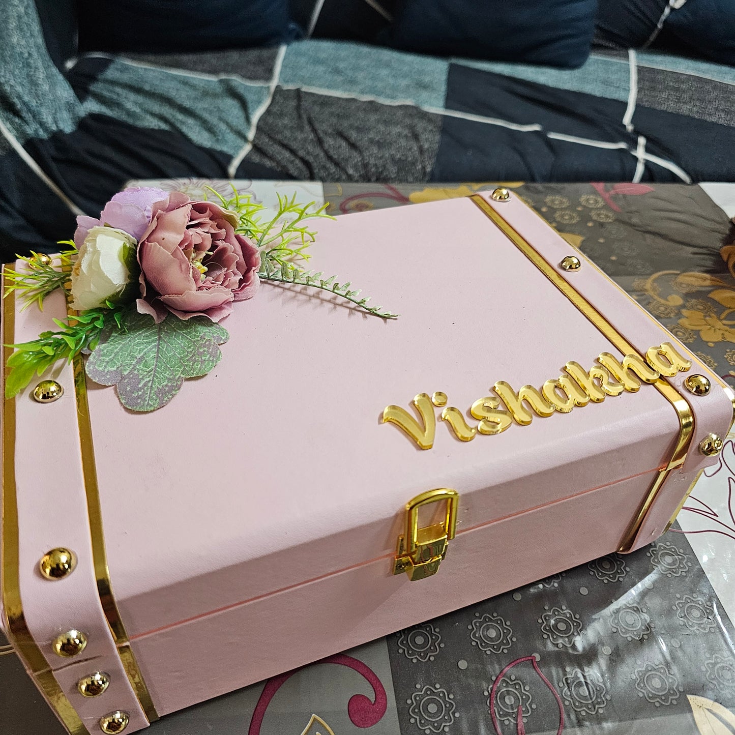 Luxury Vanity Leatherette Trunk Box Gift Hamper β Premium Cosmetic Collection for her.