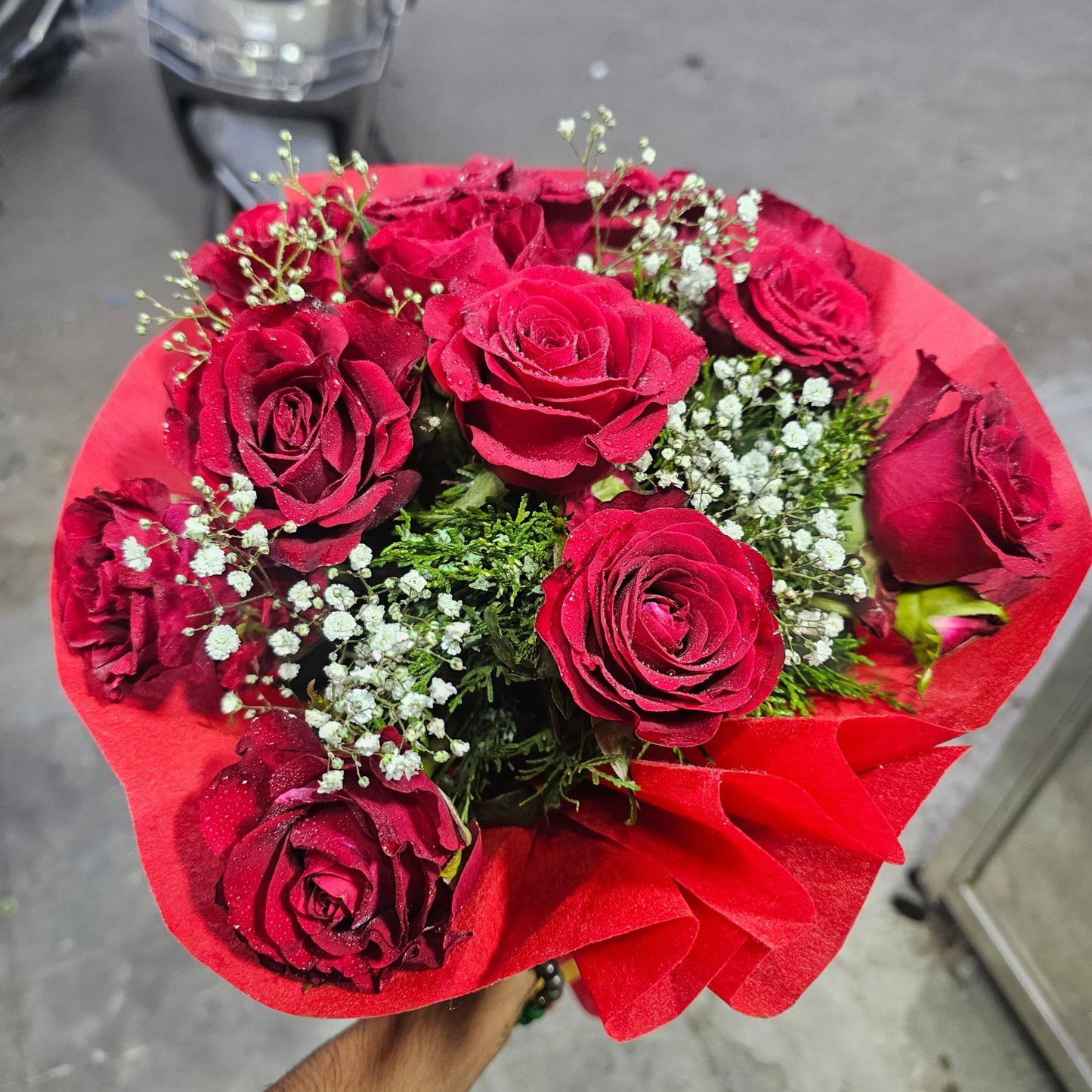 Classic Red Rose Bouquet 🌹 | Romantic Gift at Just ₹650 - Ajmer Gift Charm