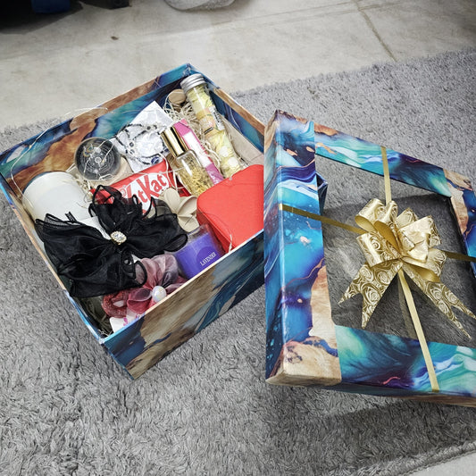 Customizable Gift Hamper for Her – Mug, Sipper, Cosmetics, Decor Lamp & More (Under ₹1500) - Ajmer Gift Charm