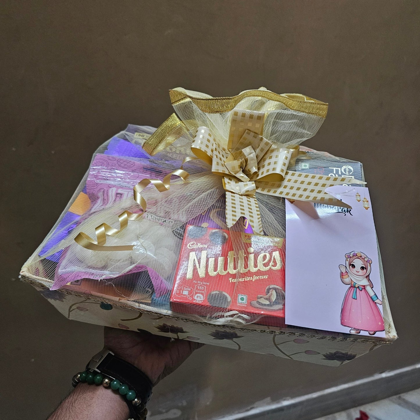 Elegant Gift Tray Hamper 🎁✨ | Premium Wrapped Surprise Box - Ajmer Gift Charm