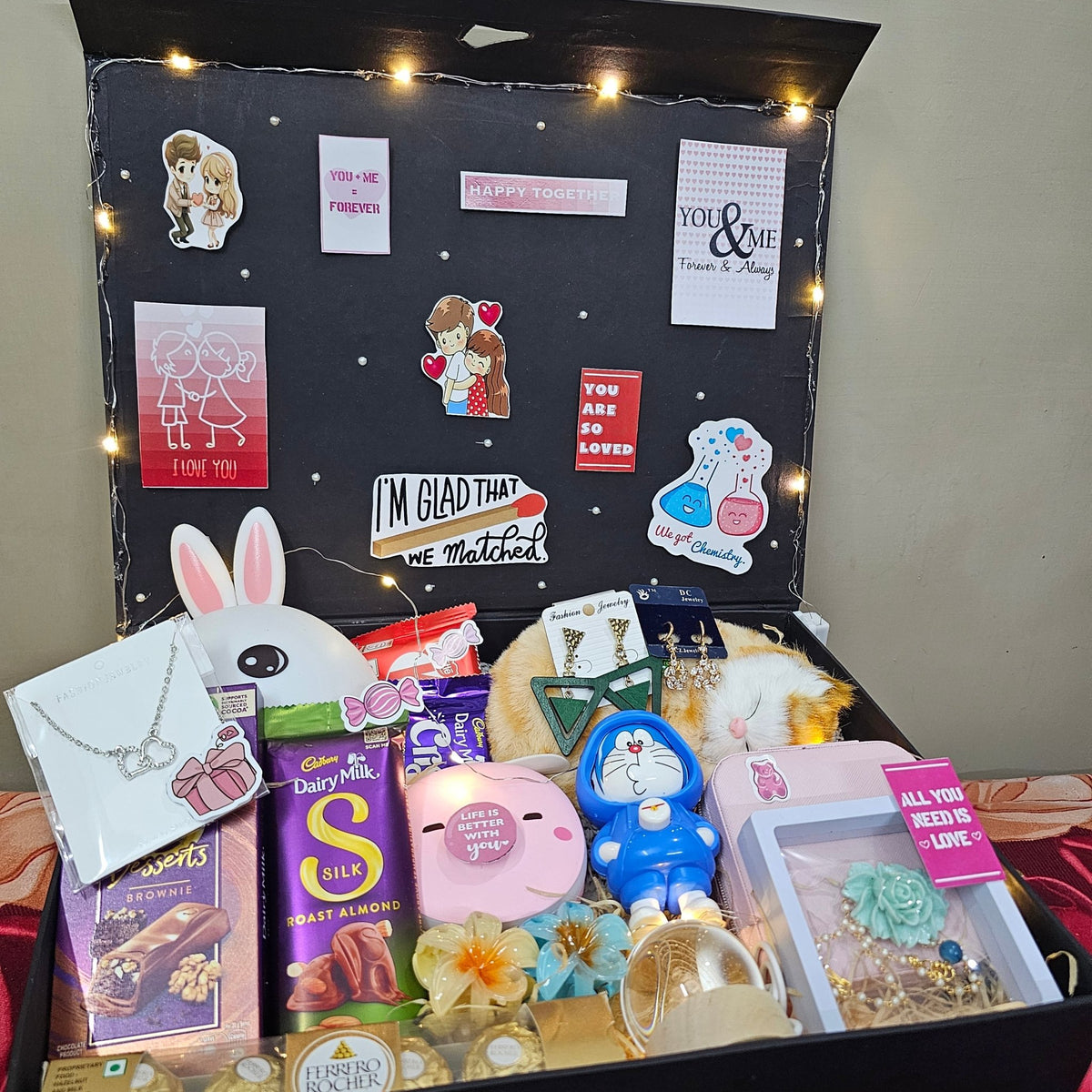 Gift Hamper for Her 🌸 - Ajmer Gift Charm