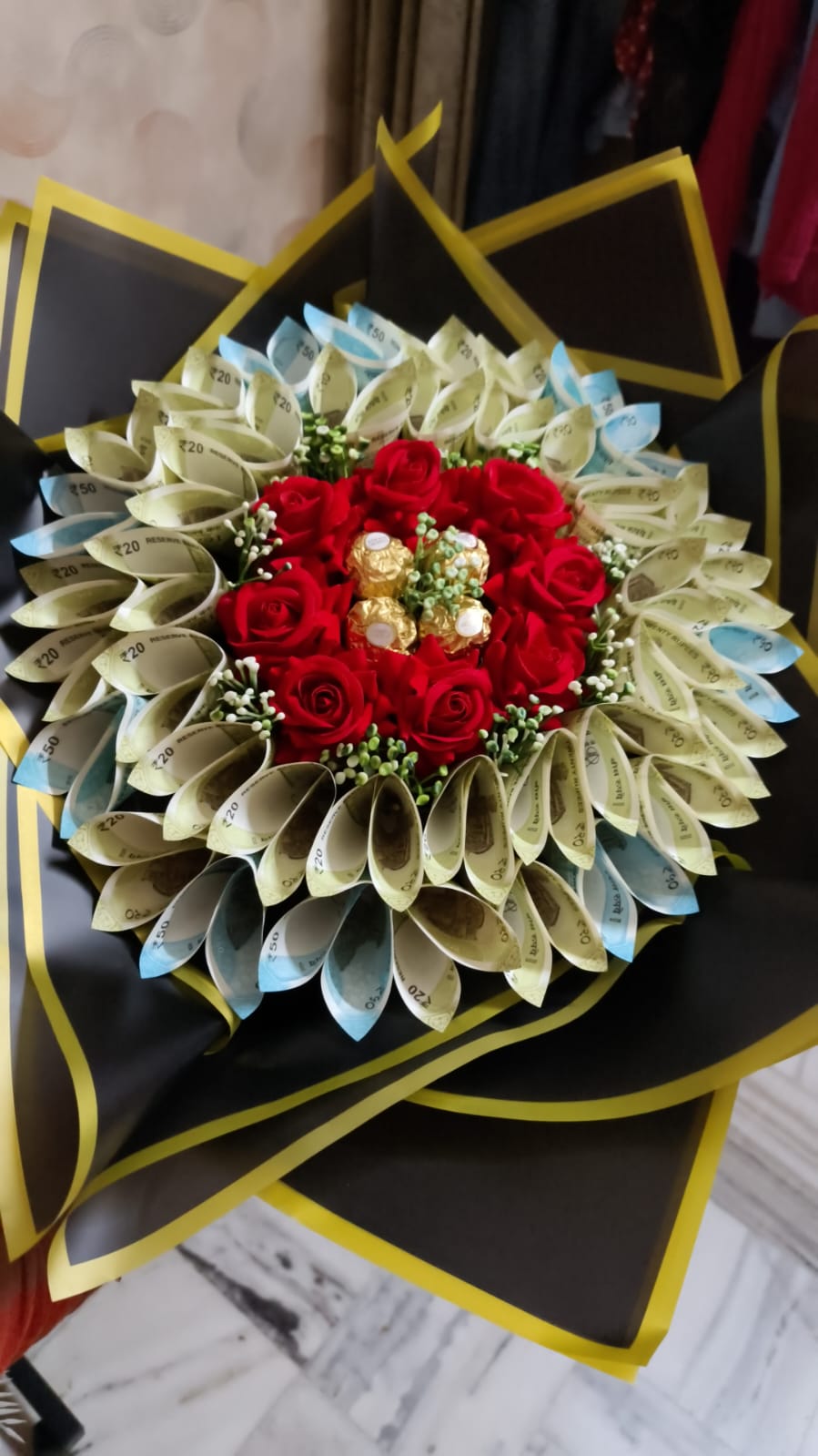 Luxury Shagun Money Bouquet 💸 | Round Cash Flower Arrangement (₹1100) - Ajmer Gift Charm