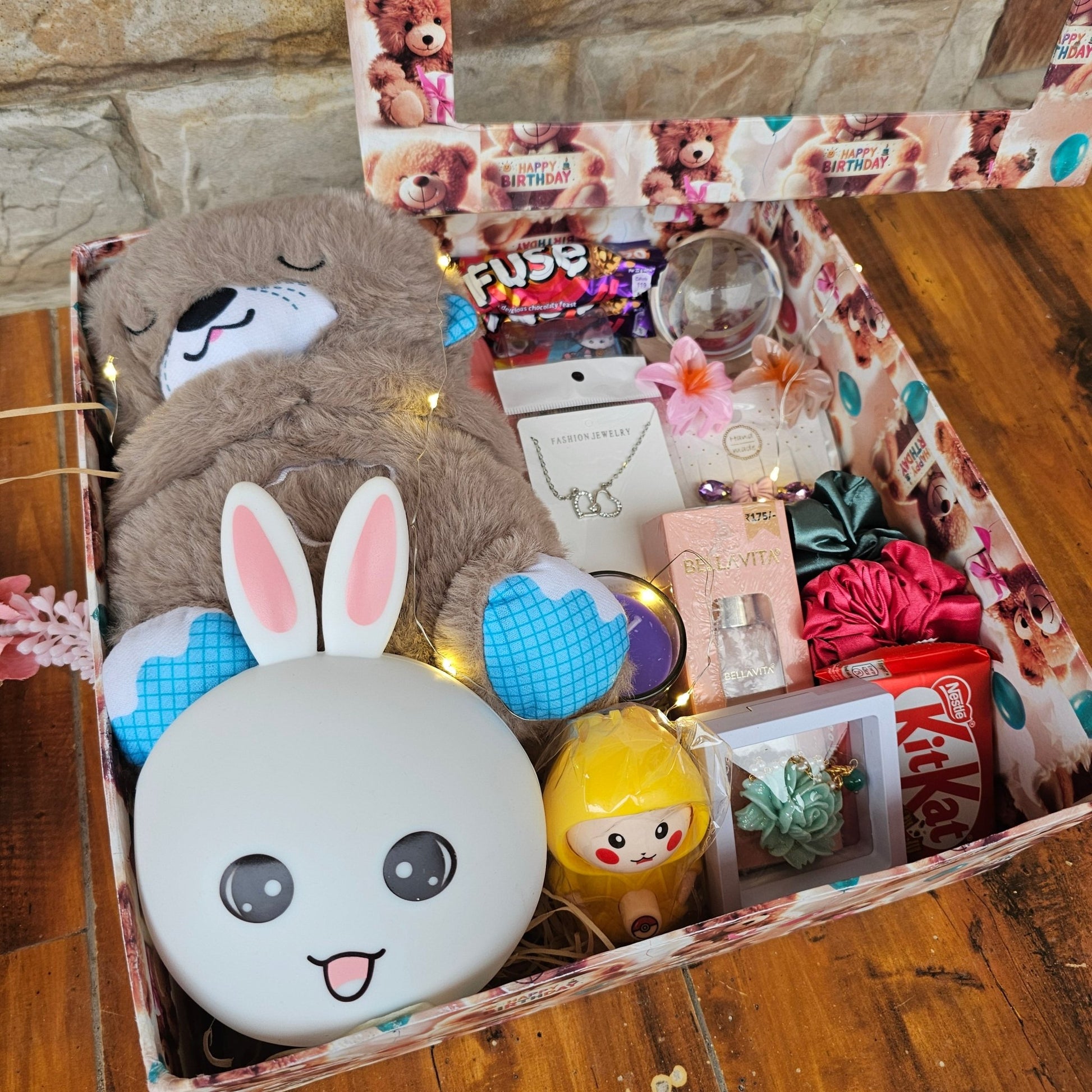 Pyar bhara hamper for her 💕✨ Surprise your special one with this super cute gift box - Ajmer Gift Charm