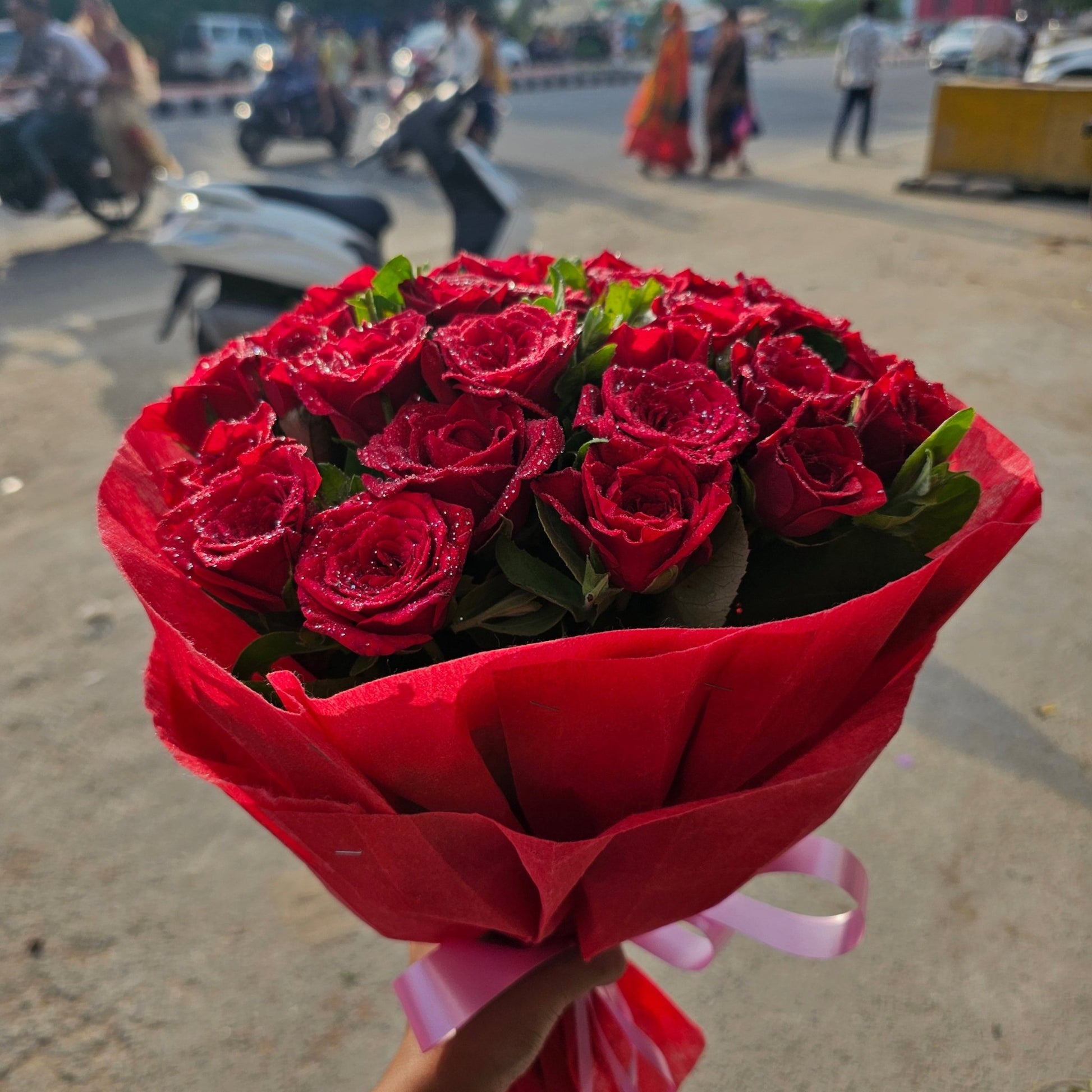 Red Roses Bouquet for ₹999 | Premium Fresh Rose Bouquet Gift - Ajmer Gift Charm