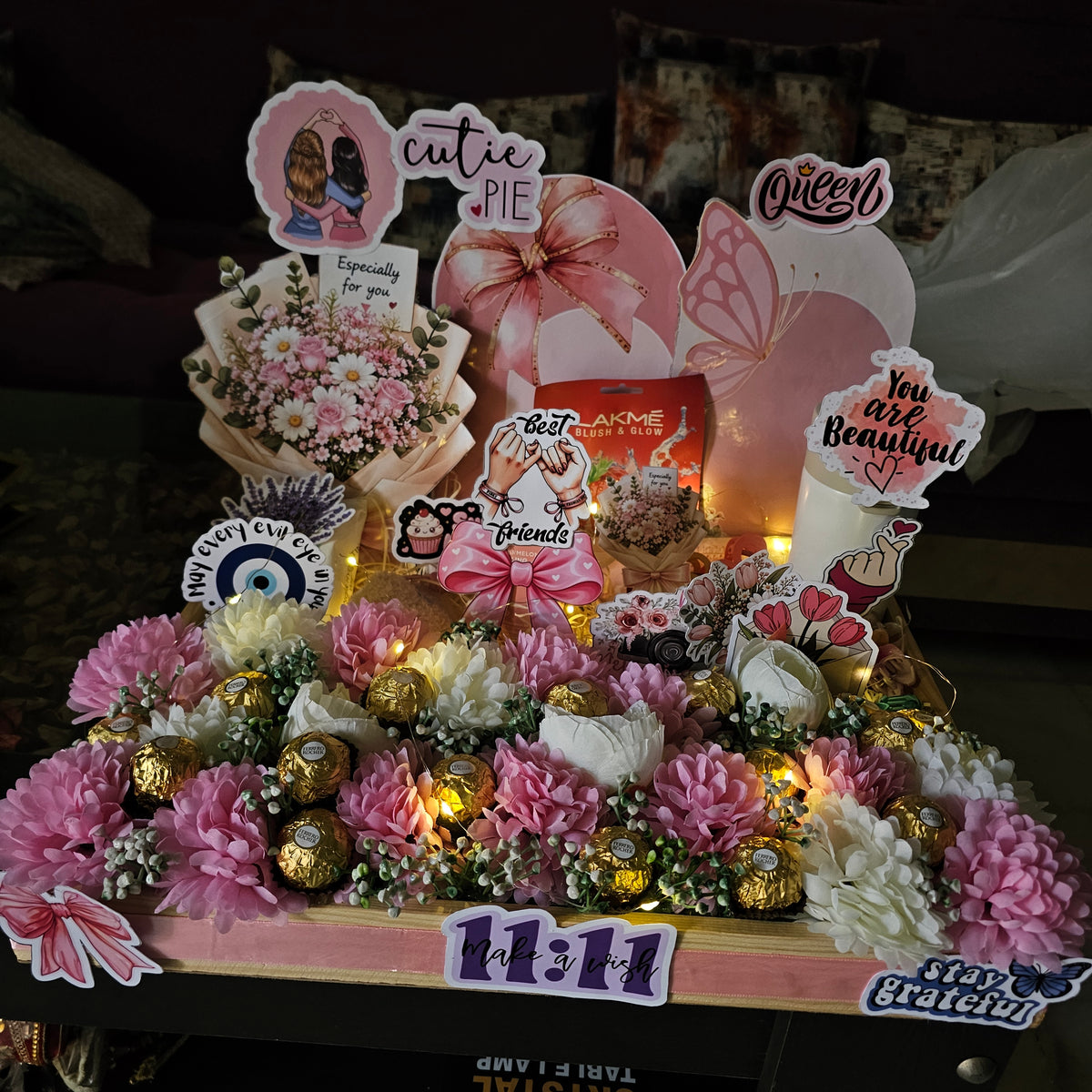 Beautiful Gift Hamper – A Bundle of Love & Happiness 
